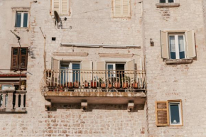Arya apartment